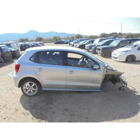 VOLKSWAGEN POLO (6R1) '2011 ADVANCE GRIS