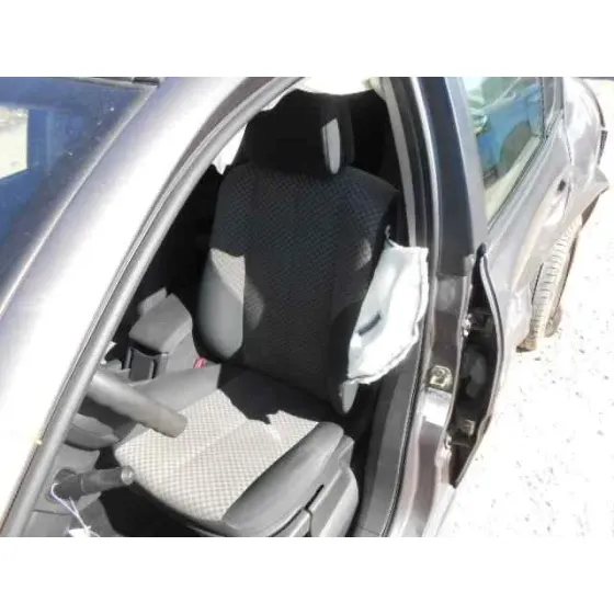 RENAULT MEGANE II CLASSIC BERLINA '2004 CONFORT AUTHENTIQUE GIS OSCURO