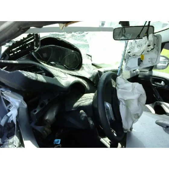 PEUGEOT 208 '2017 STYLE GRIS PLATA