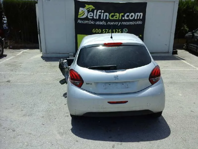 PEUGEOT 208 '2017 STYLE GRIS PLATA