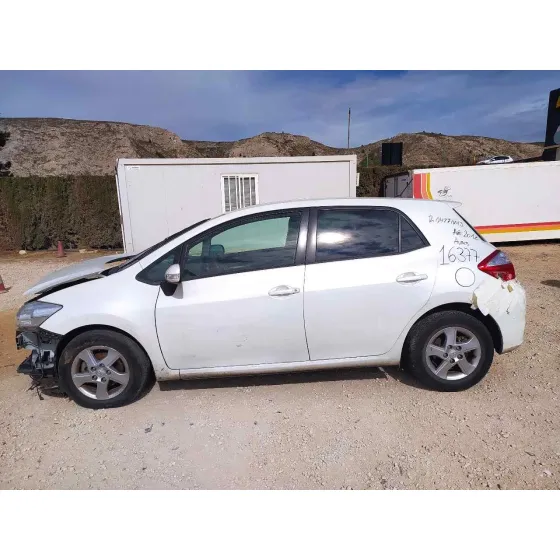 TOYOTA AURIS '2012 HYBRID ACTIVE BLANCO