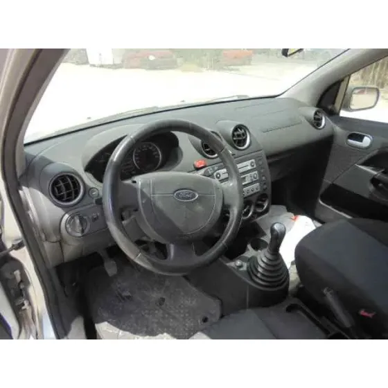 FORD FIESTA (CBK) '2005 AMBIENTE GRIS