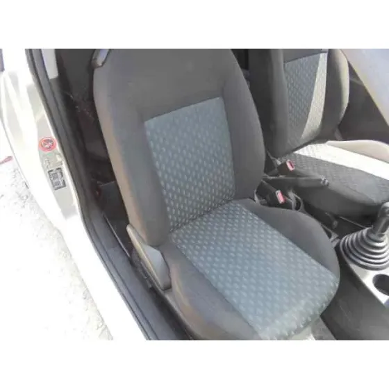 FORD FIESTA (CBK) '2005 AMBIENTE GRIS