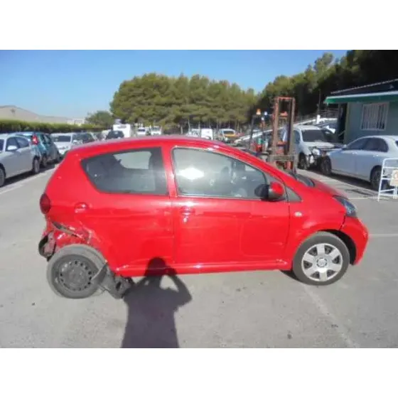 TOYOTA AYGO (KGB/WNB) '2006 BASICO ROJO
