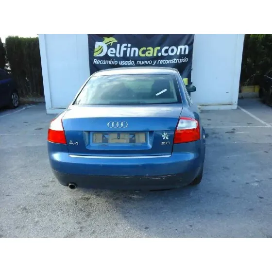 AUDI A4 BERLINA (8E) '2004 2.0 AZUL