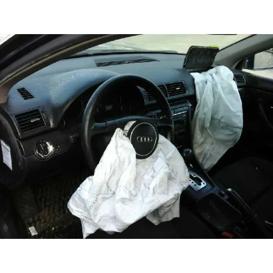 AUDI A4 BERLINA (8E) '2004 2.0 AZUL