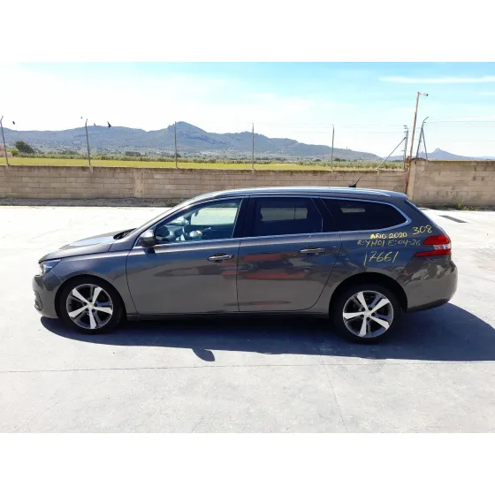 Peugeot 308 SW II (LC_, LJ_, LR_, LX_, L4_) 2017