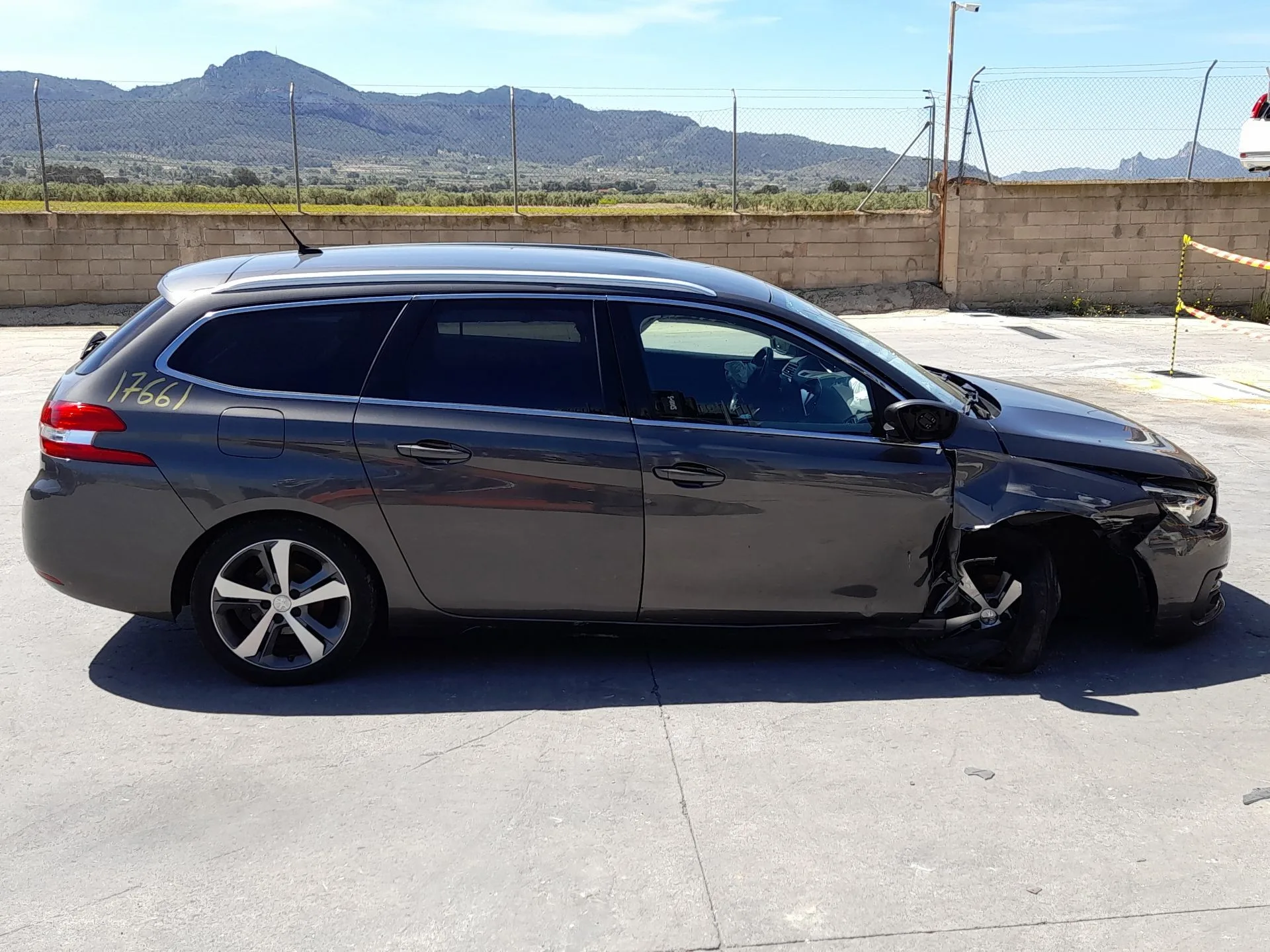 Peugeot 308 SW II (LC_, LJ_, LR_, LX_, L4_) 2017