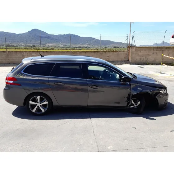 Peugeot 308 SW II (LC_, LJ_, LR_, LX_, L4_) 2017