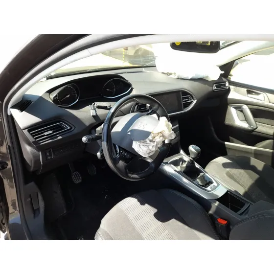 Peugeot 308 SW II (LC_, LJ_, LR_, LX_, L4_) 2017