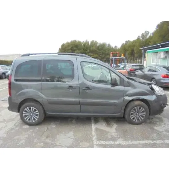 PEUGEOT PARTNER TEPEE '2017 OUTDOOR GRIS OSCURO