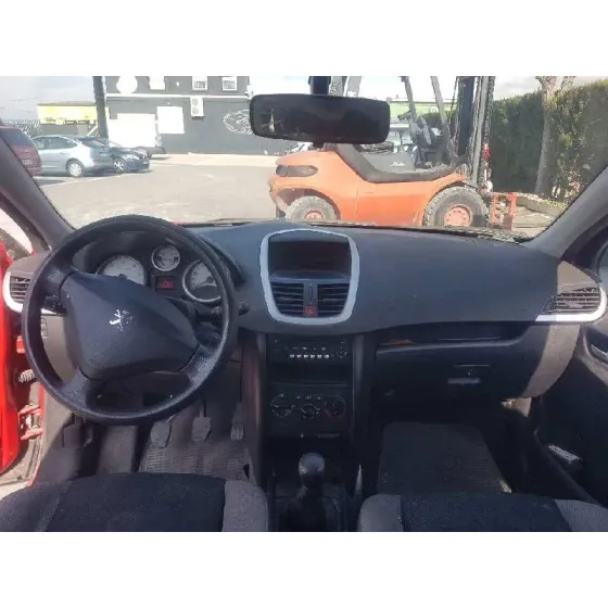 PEUGEOT 207 '2006 X-LINE ROJO