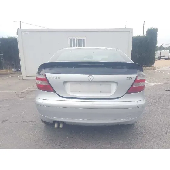 MERCEDES CLASE C (W203) SPORTCOUPE '2004 C 220 CDI (LA) (203.708) GRIS