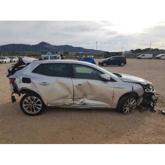 RENAULT MEGANE IV BERLINA 5P '2018 ZEN GRIS