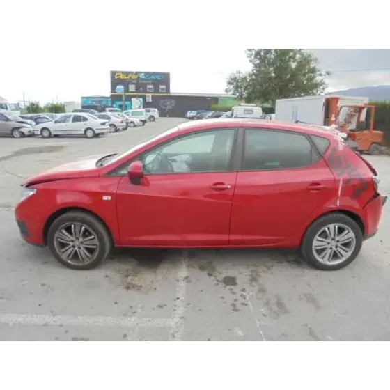 SEAT IBIZA (6J5) '2010 GOOD STUFF ROJO