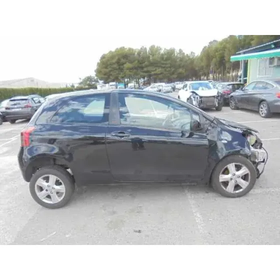 TOYOTA YARIS (KSP9/SCP9/NLP9) '2006 LUNA NEGRO