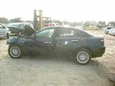 ALFA ROMEO 159 (140) ALFA ROMEO 159 (140) '2005 1.9 JTDM 16V / SELECTIVE AZUL 2005