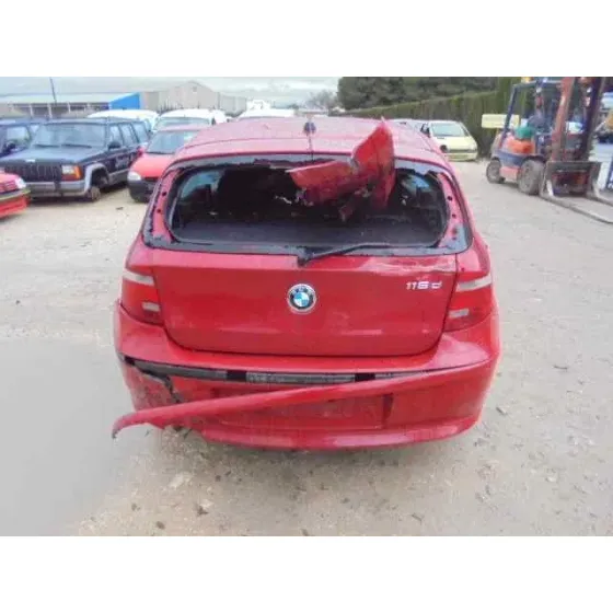 BMW SERIE 1 BERLINA (E81/E87) '2010 116D ROJO