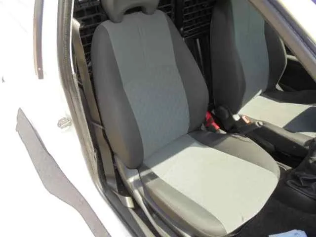 FIAT PUNTO BERLINA (188) FIAT PUNTO BERLINA (188) '2004 1.3 JTD 70 MULTIJET ACTIVE BLANCO 2003