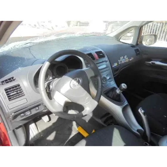 TOYOTA AURIS '2009 ACTIVE ROJO
