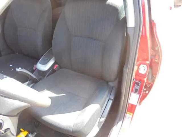 TOYOTA AURIS TOYOTA AURIS '2009 ACTIVE ROJO 2009