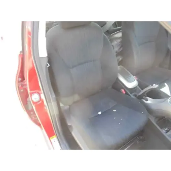 TOYOTA AURIS '2009 ACTIVE ROJO