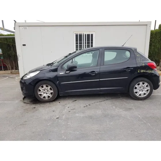 PEUGEOT 207 '2010 CONFORT NEGRO