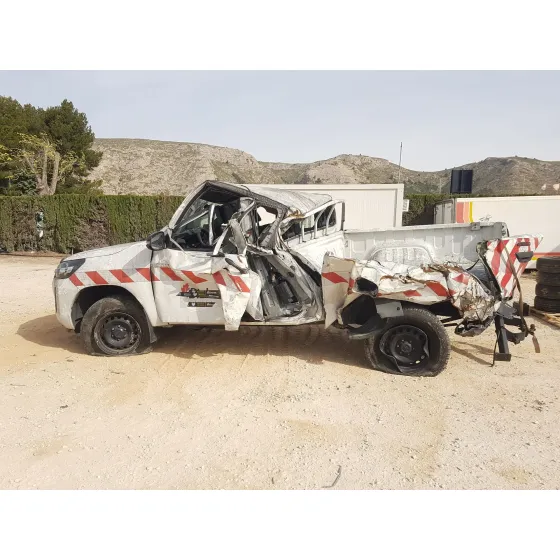 Toyota HILUX VIII PICK-UP (_N1_) 2015