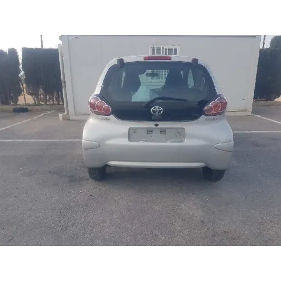 TOYOTA AYGO (KGB/WNB) '2010 BASICO GRIS