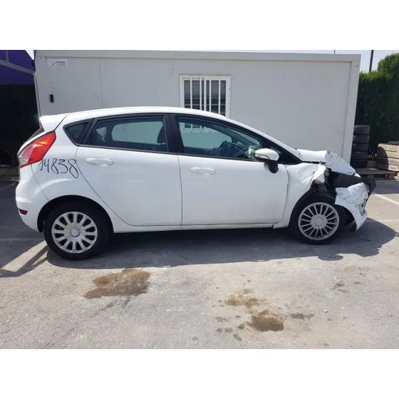 FORD FIESTA (CCN) '2016 AMBIENTE BLANCO
