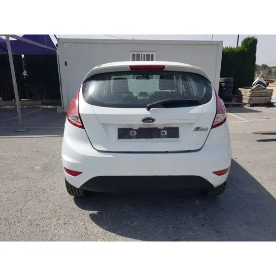 FORD FIESTA (CCN) '2016 AMBIENTE BLANCO