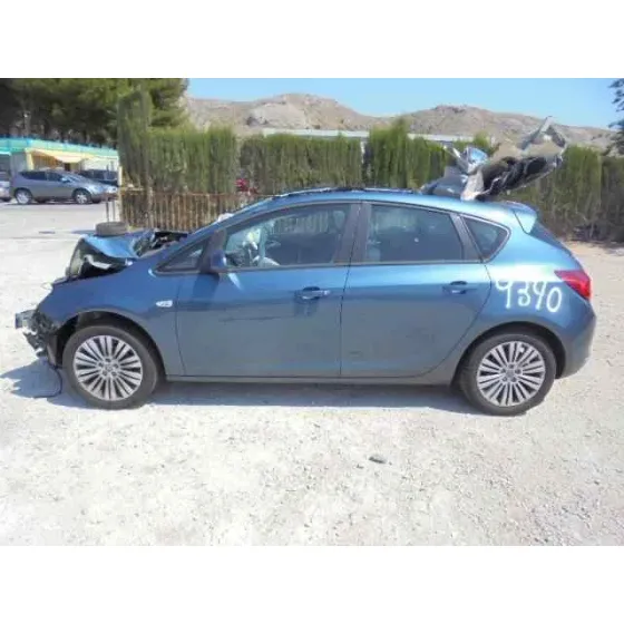 OPEL ASTRA J LIM. '2014 SELECTIVE AZUL