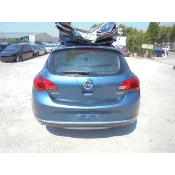 OPEL ASTRA J LIM. '2014 SELECTIVE AZUL