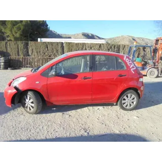 TOYOTA YARIS '2009 ACTIVE ROJO