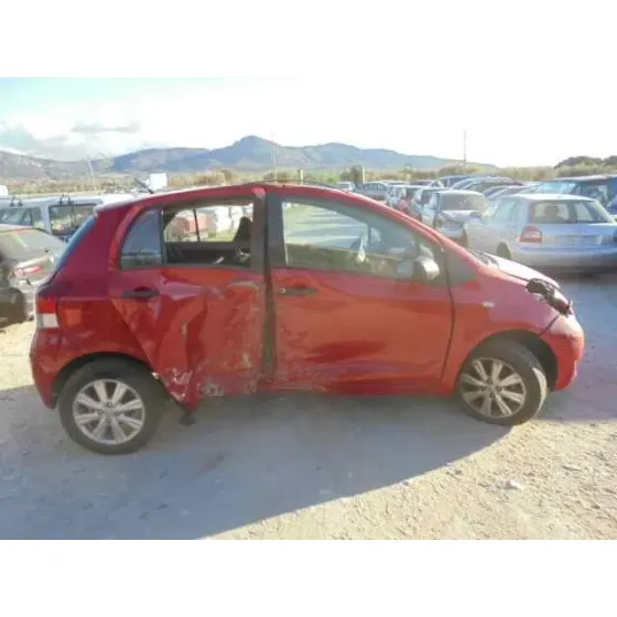 TOYOTA YARIS '2009 ACTIVE ROJO