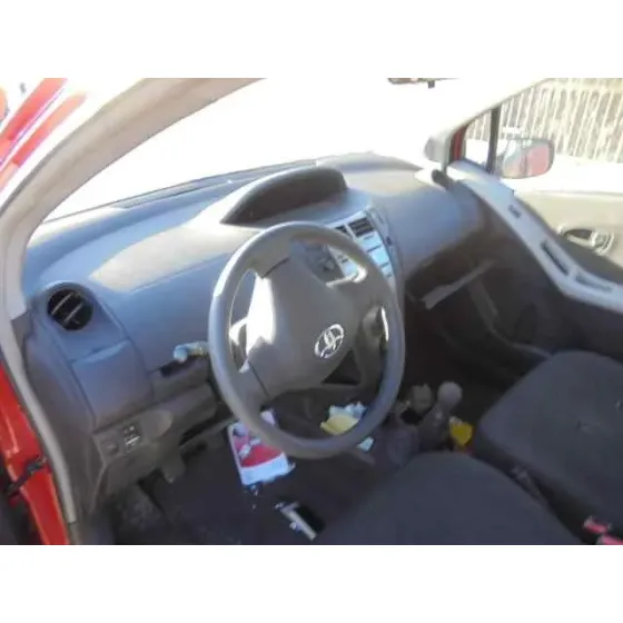 TOYOTA YARIS '2009 ACTIVE ROJO