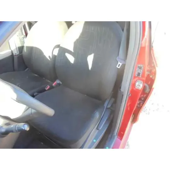 TOYOTA YARIS '2009 ACTIVE ROJO
