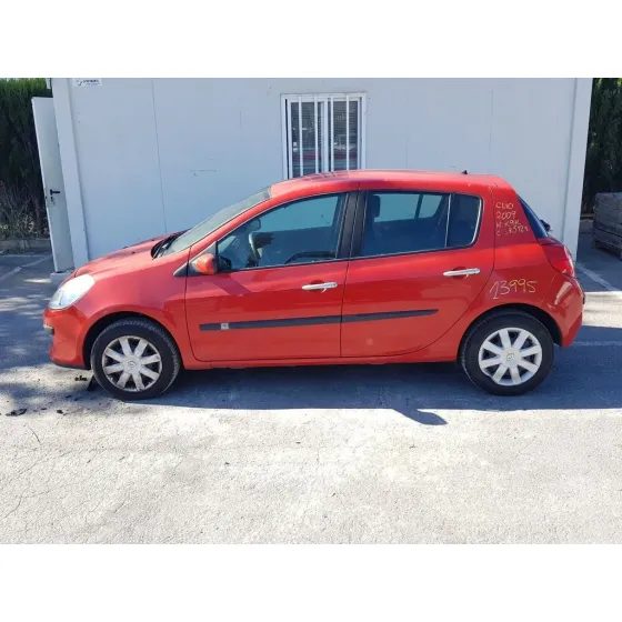 RENAULT CLIO III '2009 DYNAMIQUE ROJO