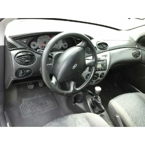 FORD FOCUS BERLINA (CAK) '2001 TREND GRIS PLATA