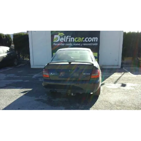 AUDI A4 BERLINA (B5) '1999 1.9 TDI AZUL