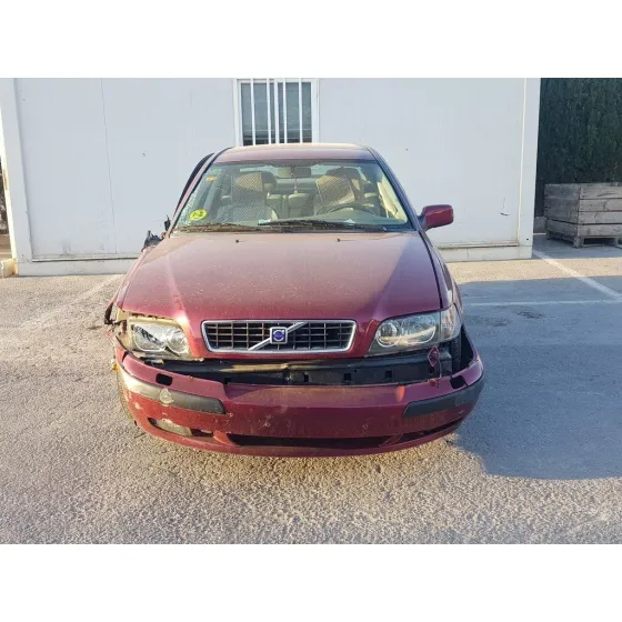 VOLVO S40 BERLINA '2003 1.6 GRANATE