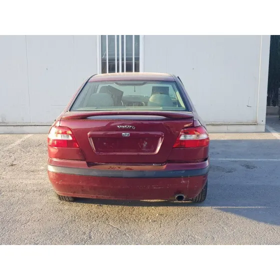 VOLVO S40 BERLINA '2003 1.6 GRANATE