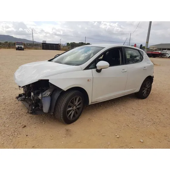 SEAT IBIZA (6J5) '2013 REFERENCE BLANCO
