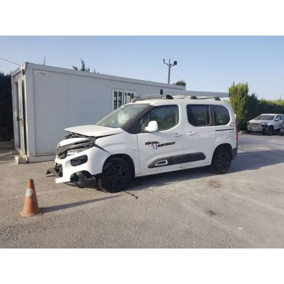 CITROEN BERLINGO '2021 FEEL M 5P BLANCO