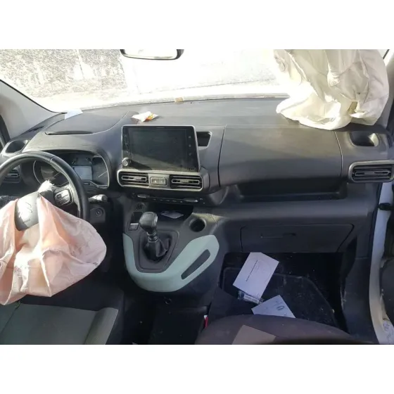 CITROEN BERLINGO '2021 FEEL M 5P BLANCO