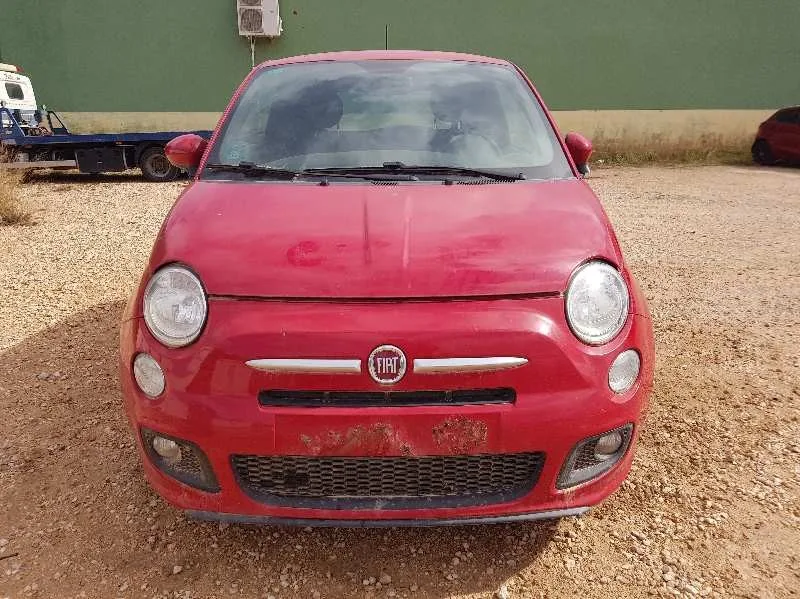 FIAT NUOVA 500 (150) '2015 S ROJO