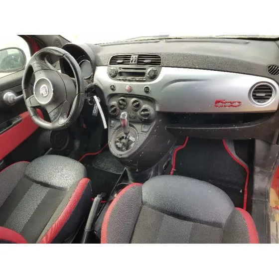 FIAT NUOVA 500 (150) '2015 S ROJO