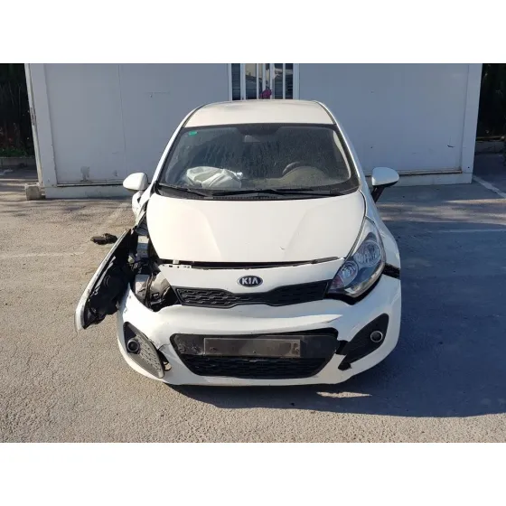 KIA RIO '2014 BASIC BLANCO
