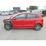 VOLKSWAGEN POLO (6R1) '2013 ADVANCE ROJO