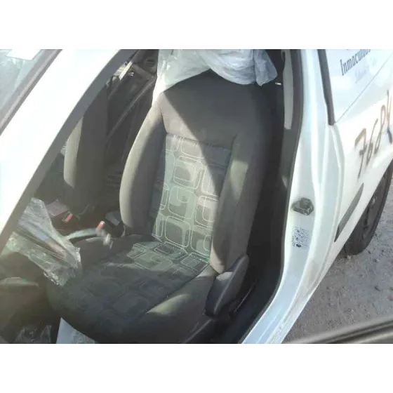 FORD FIESTA (CBK) '2006 AMBIENTE BLANCO